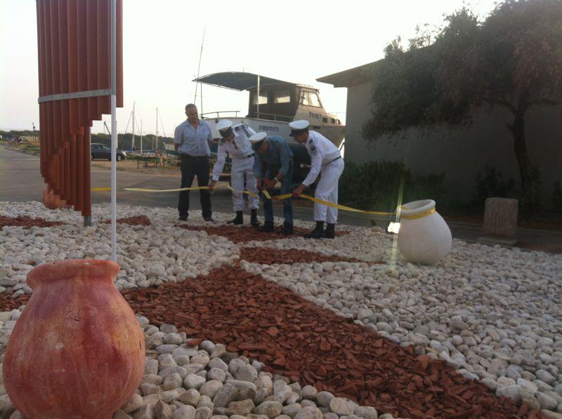 ביקור וחנוכת כיכר עש נחצ'ה במבואות ים 2013