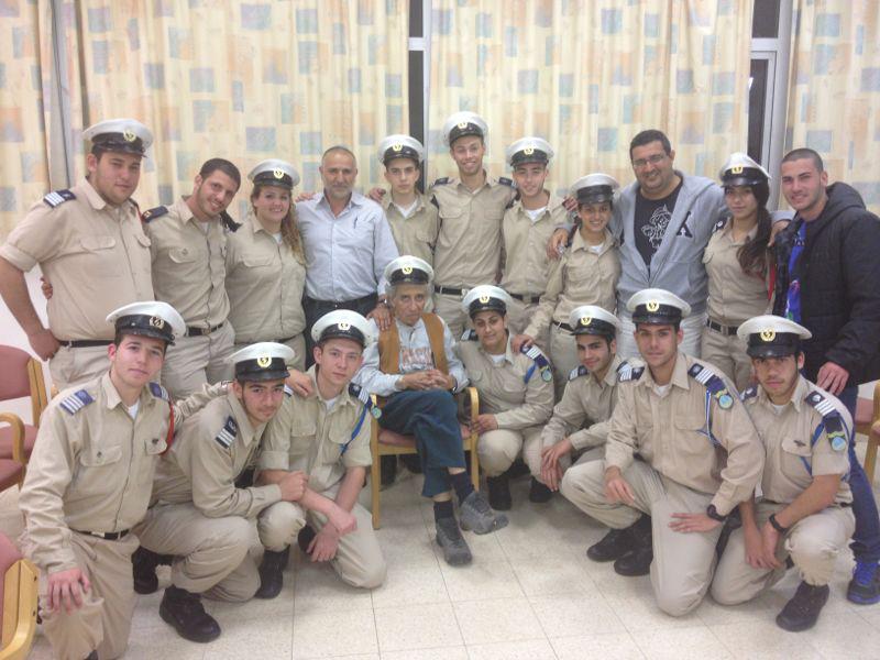 ביקור וחנוכת כיכר עש נחצ'ה במבואות ים 2013