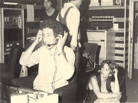 נחצ'ה בבית, בחצר ובעבודה (על שימור הזמר)